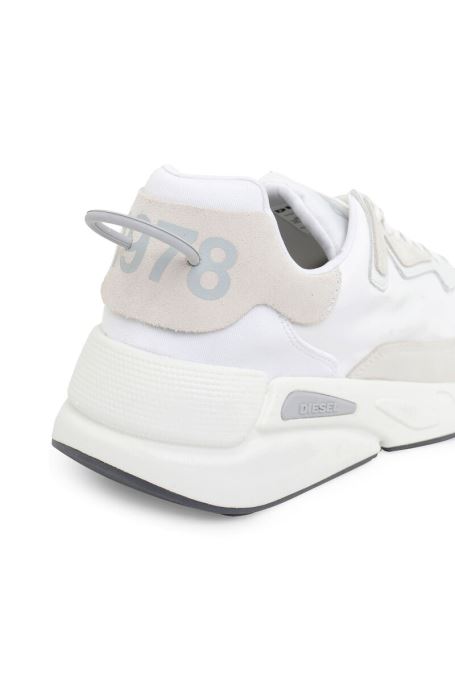 ホワイト S セレンディピティ Lc ディーゼル