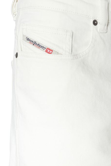 ホワイトレギュラーショートディーゼル