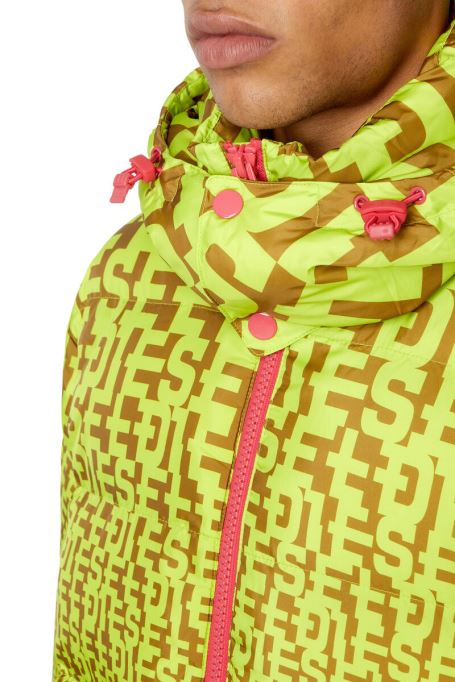 W-step-mon ディーゼルグリーン