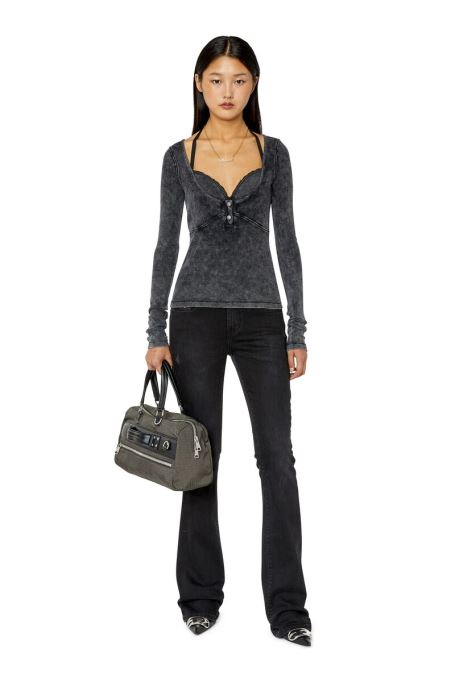 黒の T-analie ディーゼル