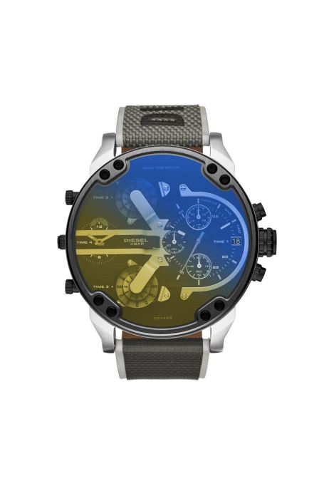 グレーのディーゼル Dz7429