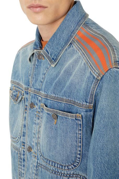 ライトブルーのd-basディーゼル