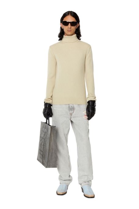 K-リストファー ディーゼルホワイト