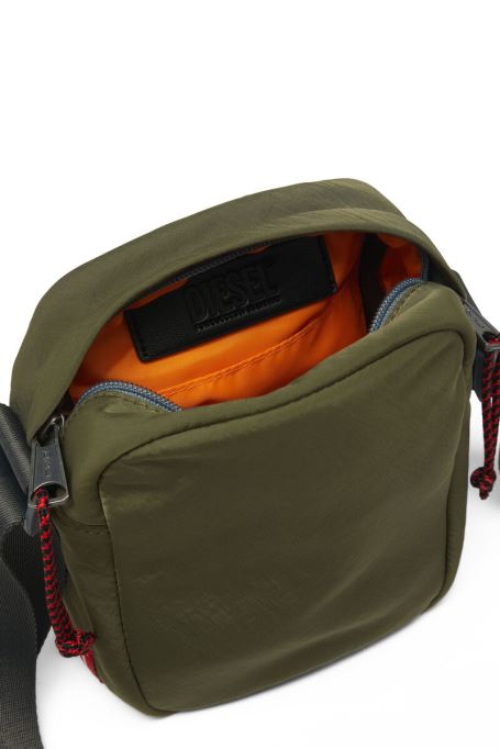 オリーブグリーンレイブクロスボディ×ディーゼル