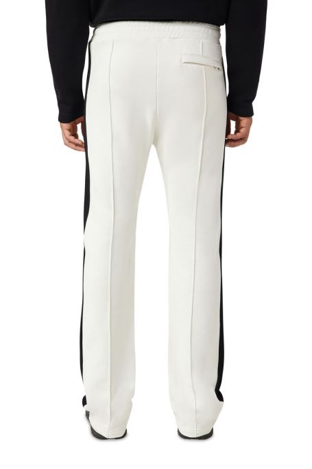 Pザンパー ディーゼルホワイト