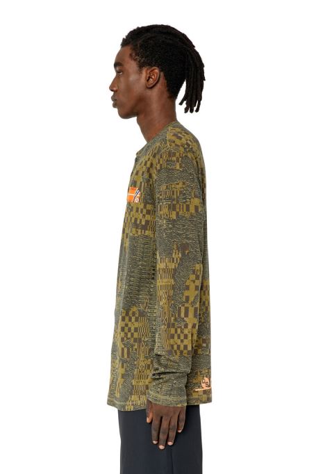 ミリタリーグリーンのディーゼル T-juser-g1