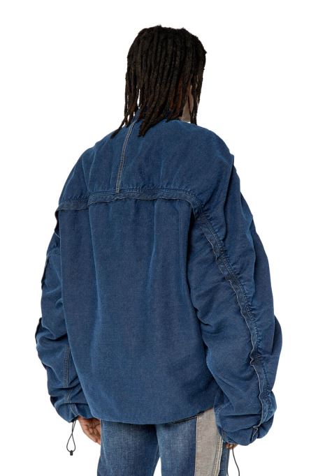 ダークブルーのd-bressyディーゼル