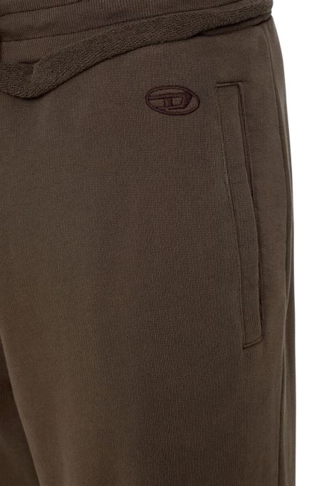 茶色のディーゼル P-toppal