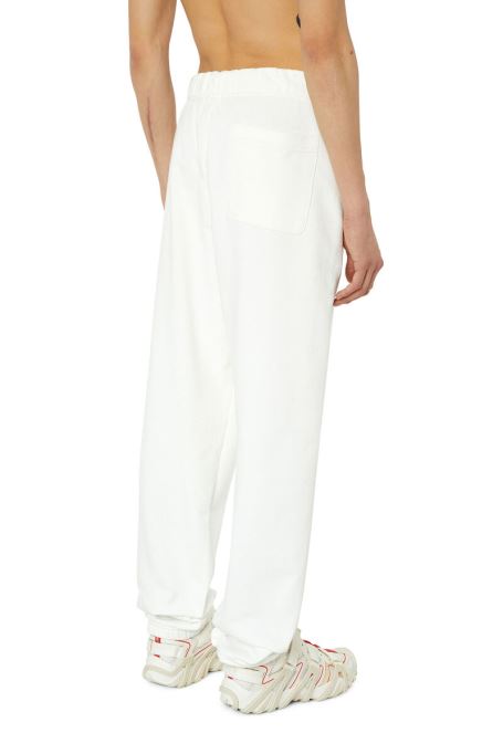 白のディーゼル P-マクロー