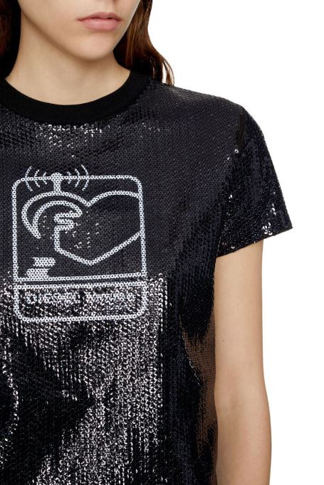 黒のディーゼル T レクイン