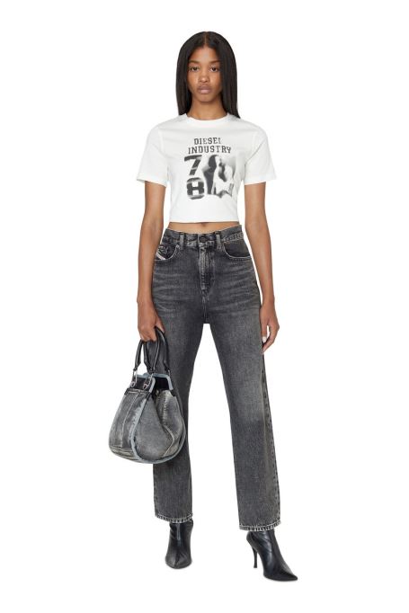 ホワイト T-reg-e6 ディーゼル