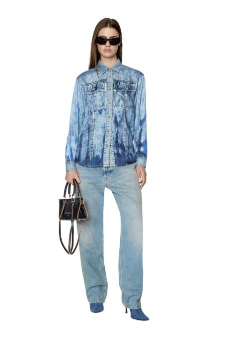 ライトブルーのs-gillyディーゼル