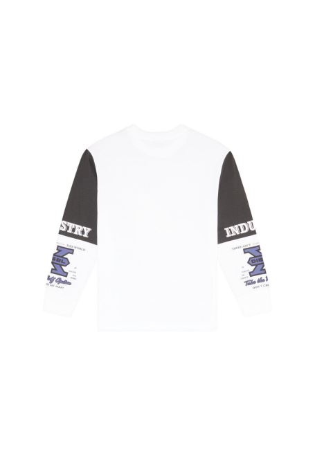 白/赤の上にディーゼルチュソ