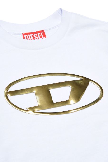 白のディーゼル Sjoey