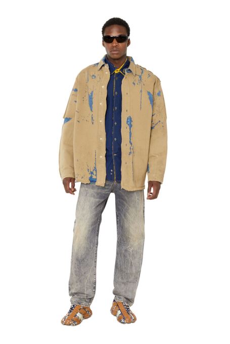 ダークブルーのディーゼルウィーザー