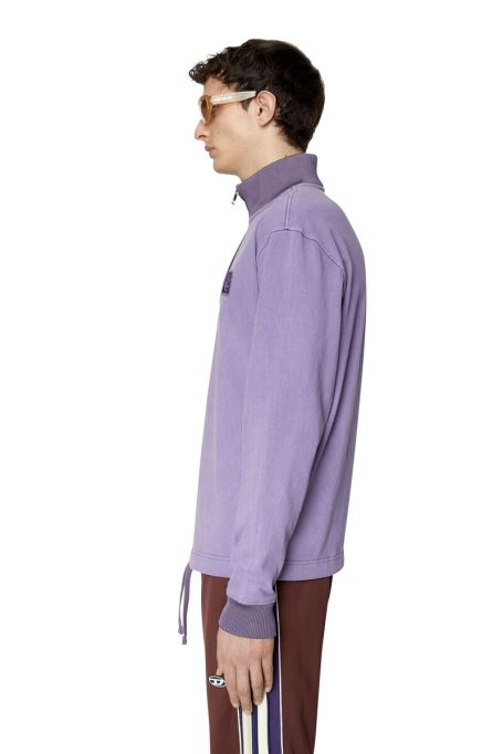 ダークバイオレットの S-アラゴン ディーゼル