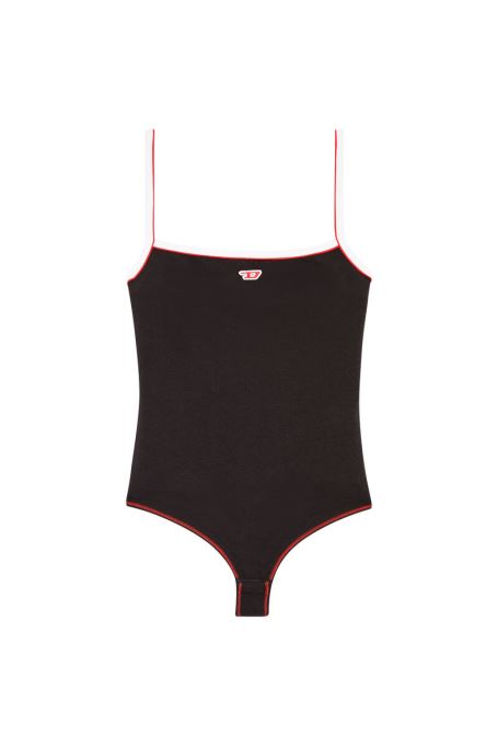 黒のウフビータイッシュディーゼル