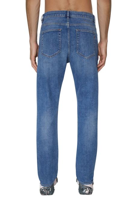 ミディアム ブルー ディーゼル 2020 D-viker 09d47 ストレート ジーンズ