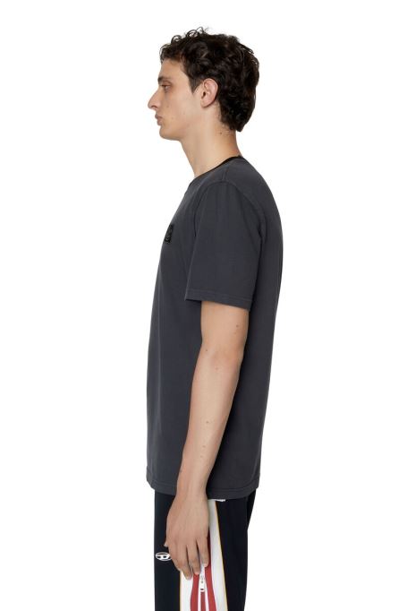 黒のディーゼル T-just-kc