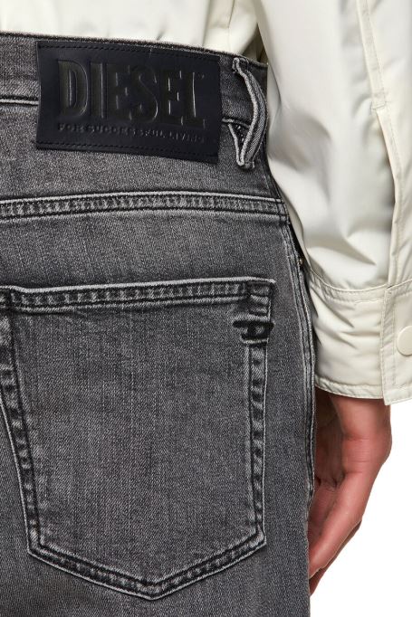 ブラック/ダークグレー ディーゼル 2005 D-fining 09a11 テーパード ジーンズ