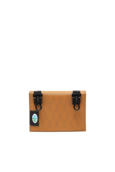 ディーゼル スリーフォールド ブラウン