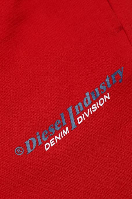 赤い Pdadoind ディーゼル