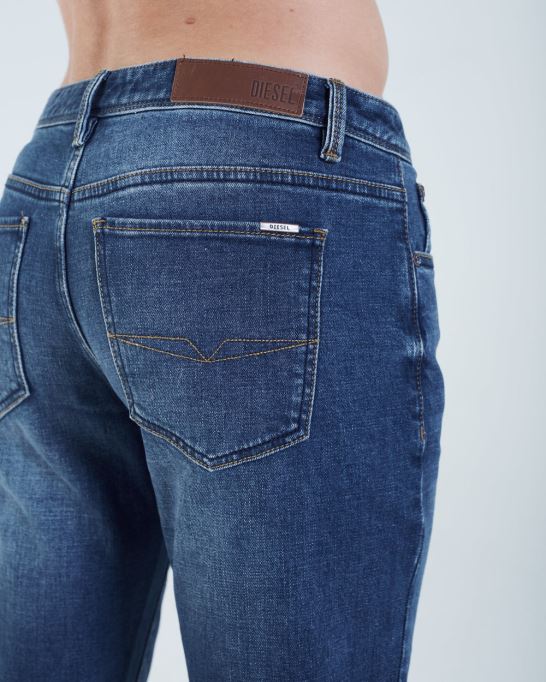 ミディアム ブルー ディーゼル ニコライ クラシック ブーツカット ランドリー