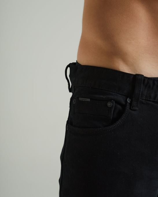 サクソン スキニー ディーゼル ブラック