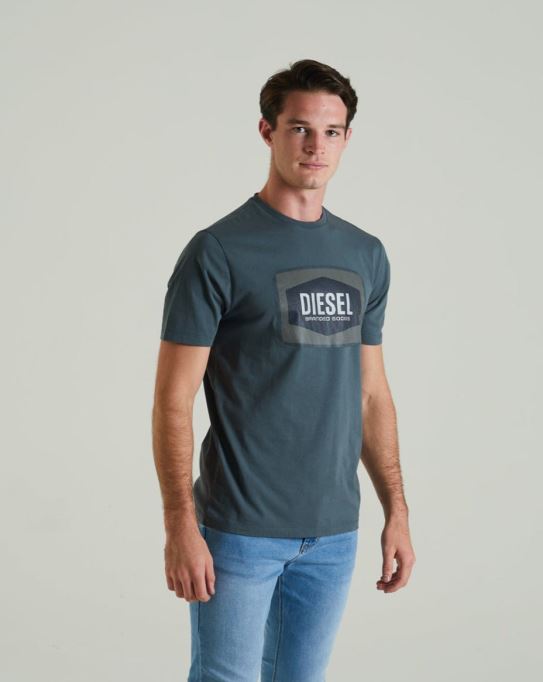 ピーター・ティー・ヴェルディ・グリーン ディーゼル・グリーン