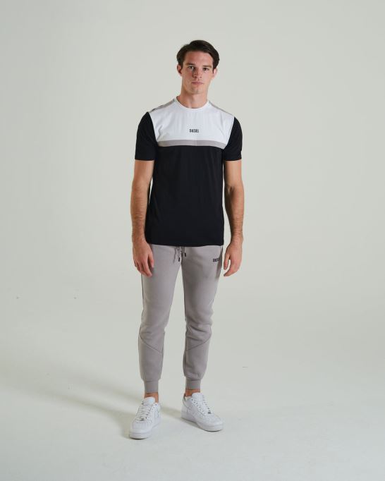 ドラコティーニューディーゼルブラック。