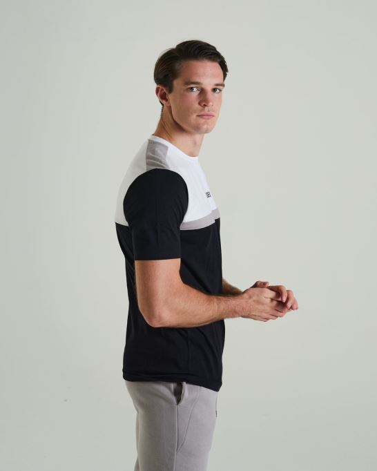 ドラコティーニューディーゼルブラック。