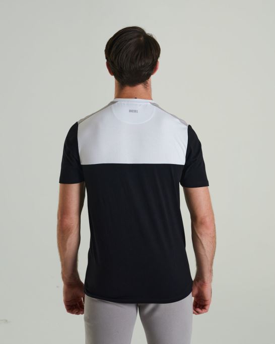 ドラコティーニューディーゼルブラック。