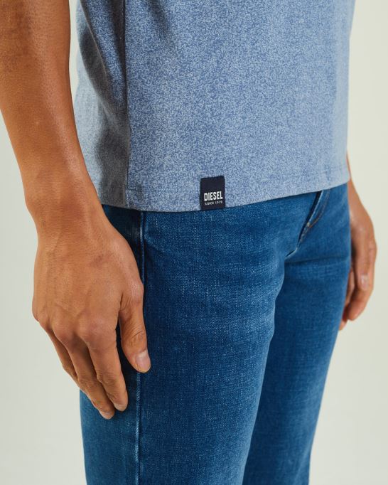 ディーゼルベーシックマットオーネック マウンテンブルー