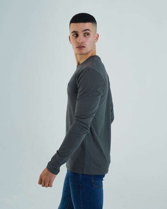 ベーシック スコット L/s ティー グラナイト ディーゼル グレー