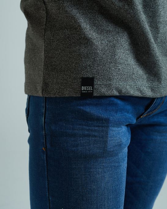 ディーゼルベーシックマットオーネックコンバットグリーングリーン