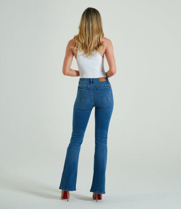 ジーナ ハイライズ ブートレグ ランドリー ブルー ディーゼル