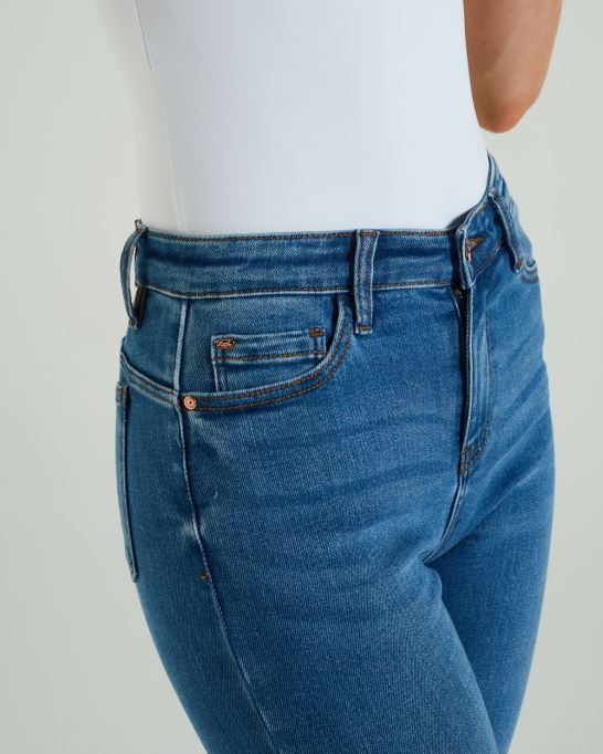 ジーナ ハイライズ ブートレグ ランドリー ブルー ディーゼル