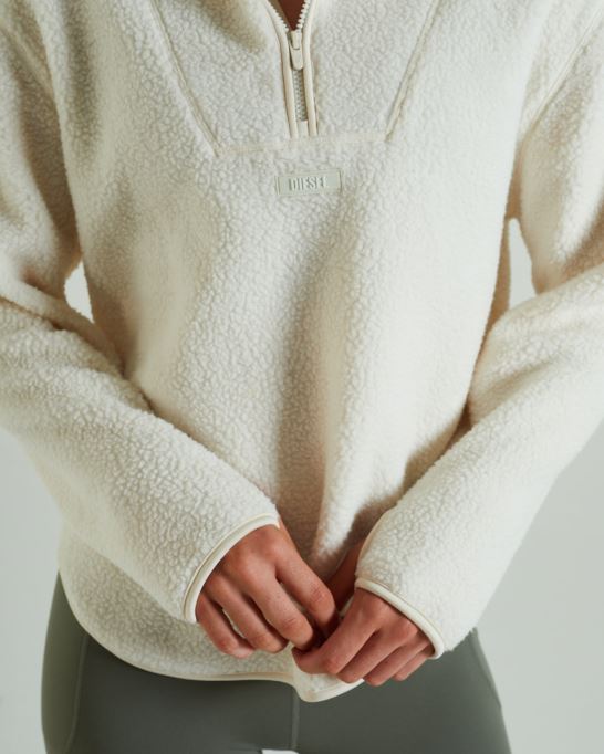 ボラ フリース フード ゴールデン アイボリー ディーゼル アイボリー