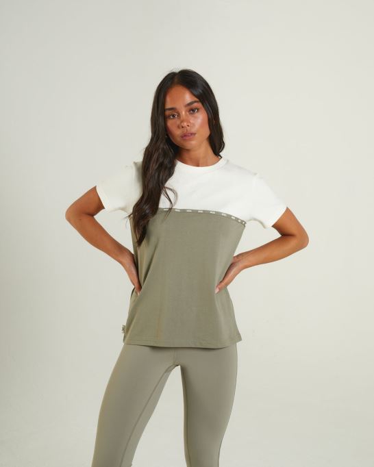 砂のようなtシャツ ダスティ セージ ディーゼルグリーン