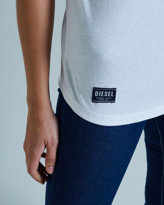 クローダ ベーシックティー オプティック ディーゼルホワイト