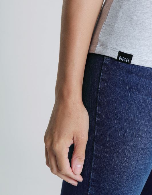 ライトグレー ディーゼル クララ Vネック ベーシック ペブル