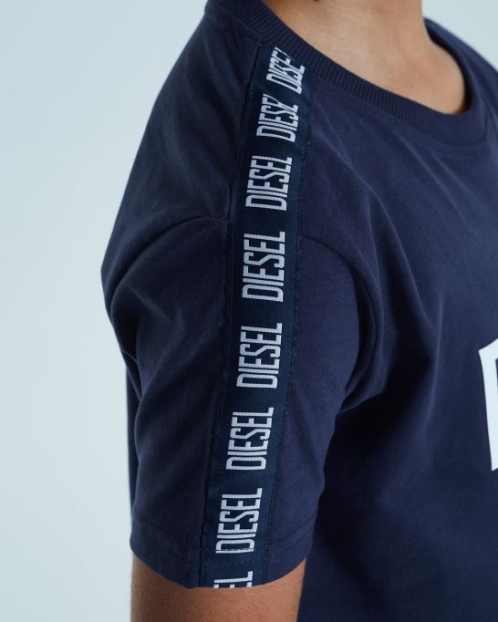 ブルーコスモティーネイビーディーゼル