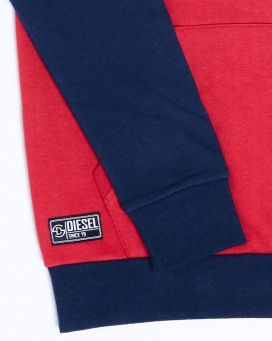 ギャレス・フッド レッド ディーゼル ホワイト