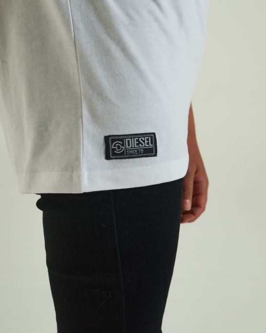 ブルーディーゼルゴーディティーホワイト