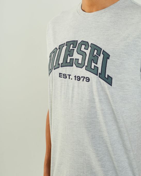 ロニーティーブリザードマールディーゼルホワイト