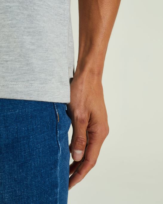 ロニーティーブリザードマールディーゼルホワイト