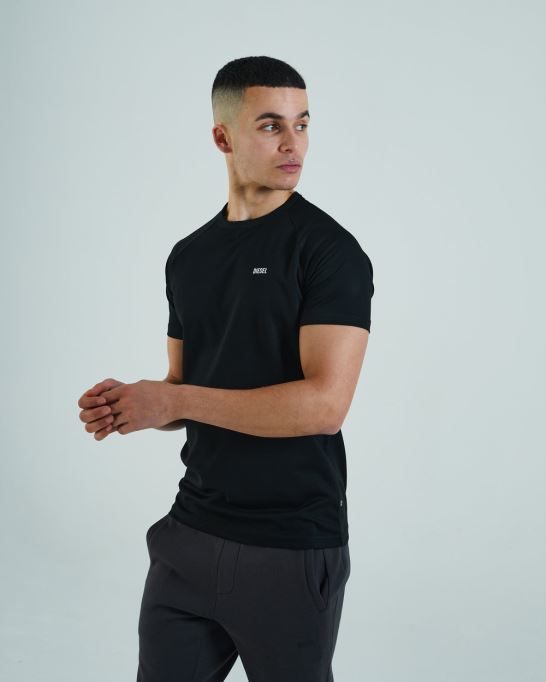 ディーゼル Aaro ティー ニュー ブラック レッド