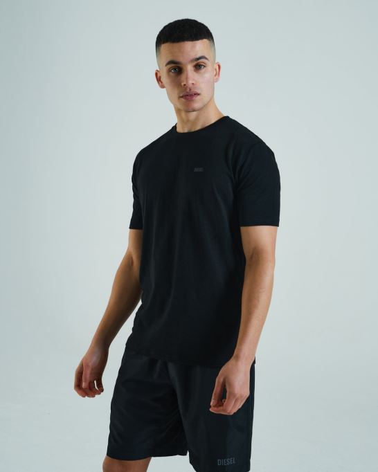 ディーゼル サノス ティー ニュー ブラック イエロー