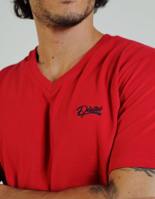 ベーシックなスコットvネック バルバドスチェリー ディーゼルブルー