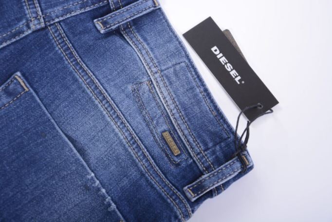 ディーゼル テッパー 084gg メンズ デニム ジーンズ ディストレスト ストレッチ スリム フィット キャロット